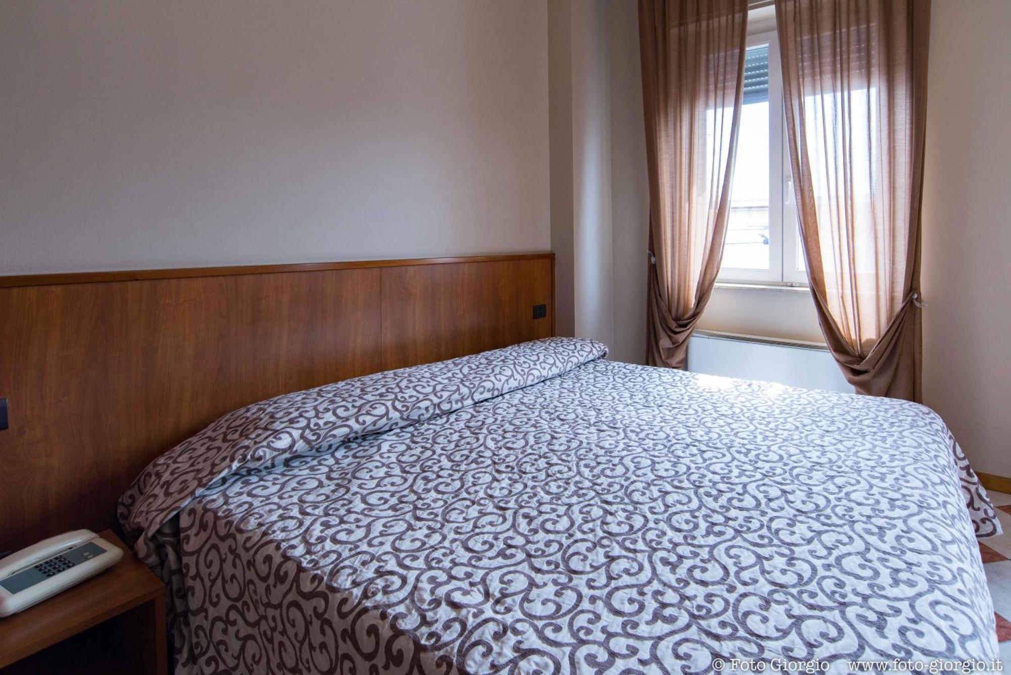 Hotel Daina Dalmine Eksteriør bilde